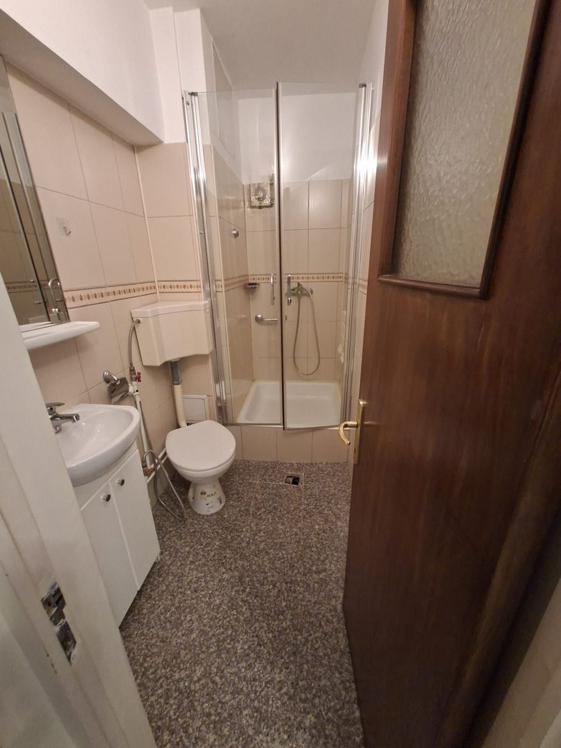 Apartament de inchiriat 3 camere Ultracentral Metrou Universitate L349 - Poză 8