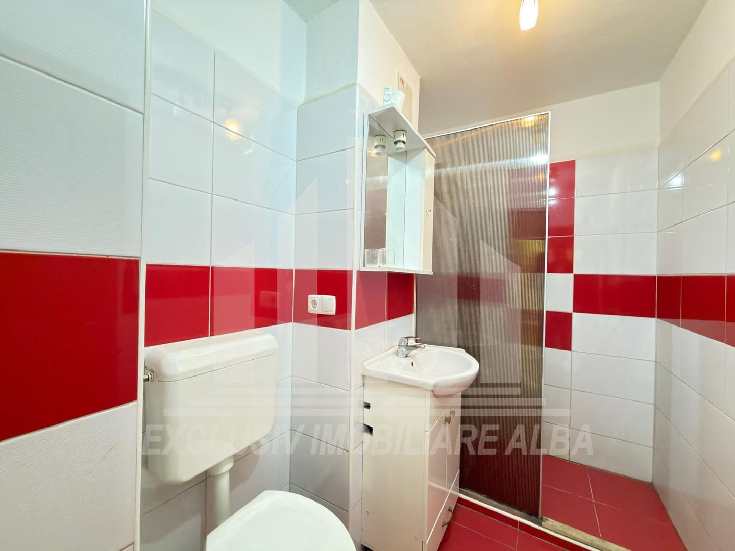 Apartament 3 camere decomandate | 63 mp | Etaj 2 | Cetate - Poză 3