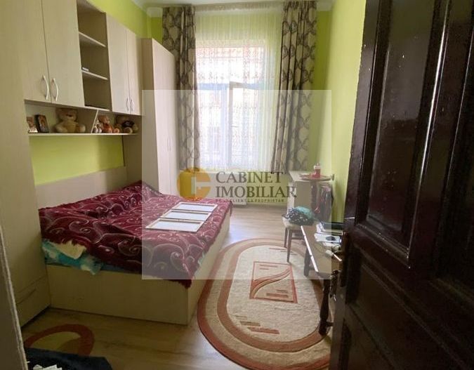 4 camere in vila   | Blvrd M. Kogalniceanu  | 140 mp - Poză 3