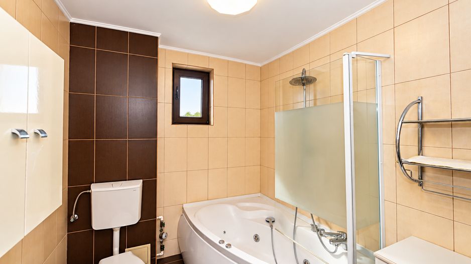 Apartament 2 camere de vanzare, 67mp mobilat, parcare, bloc cu 6 ap. - Poză 11