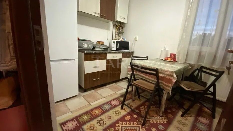 Apartament cu 2 camere, 47 mp, zonă centrală, Facultatea de Litere. - Poză 3
