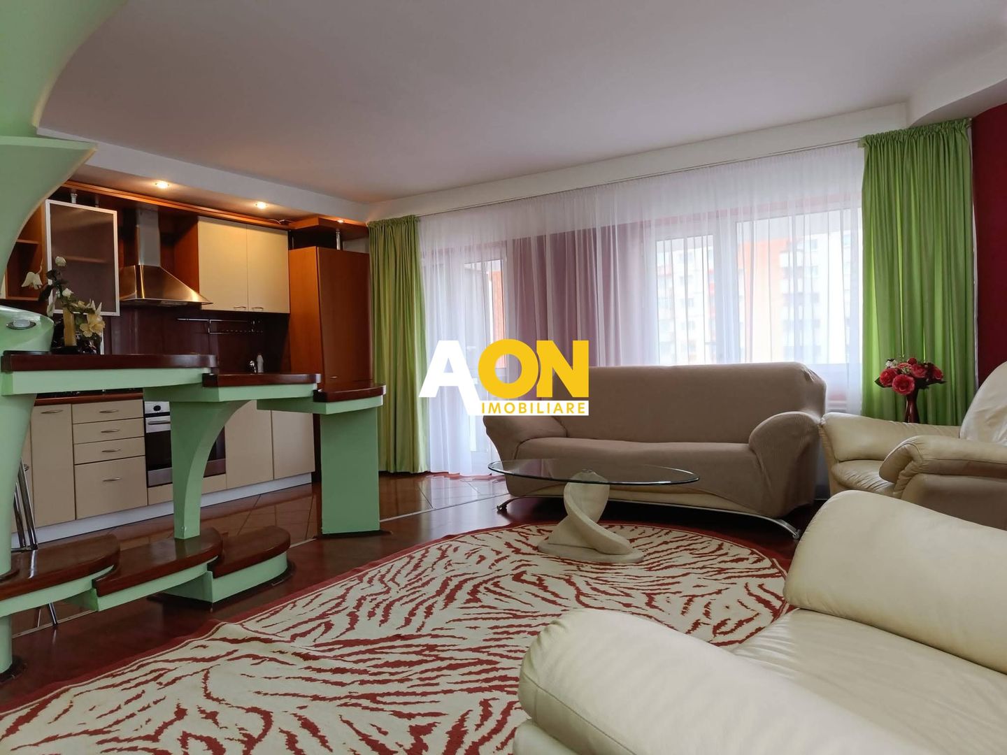 Apartament cu 2 Camere, Etaj Intermediat, Zonă Ultracentrală - Poză 2