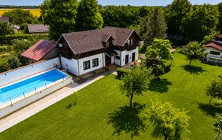 Proprietate Premium | 2 Case | Piscină | Teren 2.000 mp | Mobilată