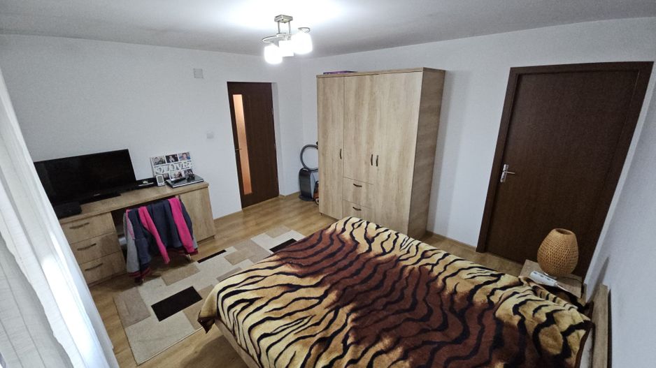 VILĂ MODERNĂ P+1 169 MP UTILI, CURTE GENEROASĂ 768 MP, IN APROPIERE DE BUCURESTI - Poză 13