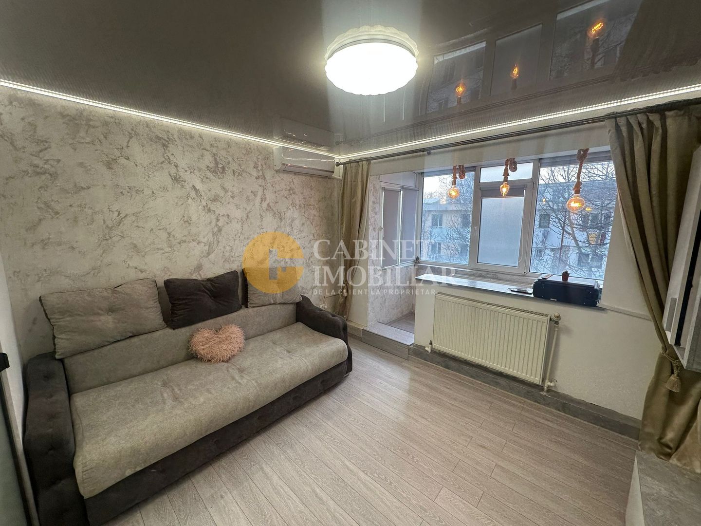 TATARASI - 2 CAMERE DECOMANDAT - RENOVAT COMPLET - FARA RISC - Poză 2