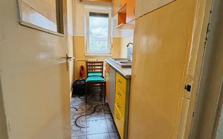 APARTAMENT CU 2 CAMERE SEMIDECOMANDAT ZONA NUFARUL - Poză 6