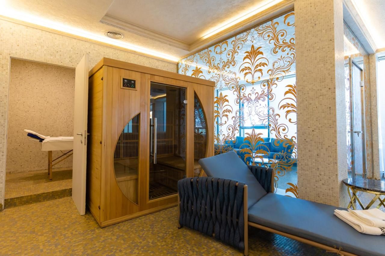 W REGAL Boutique Hotel & Spa – Mamaia - Poză 6