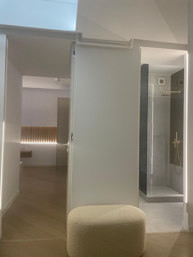 INCHIRIERE APARTAMENT TREI CAMERE MOBILAT UTILAT ZONA PIPERA CORTINA NORTH - Poză 14