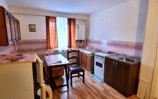 Apartament 2 camere, parter inalt, Cetate, zona Liceul Militar - Poză 2