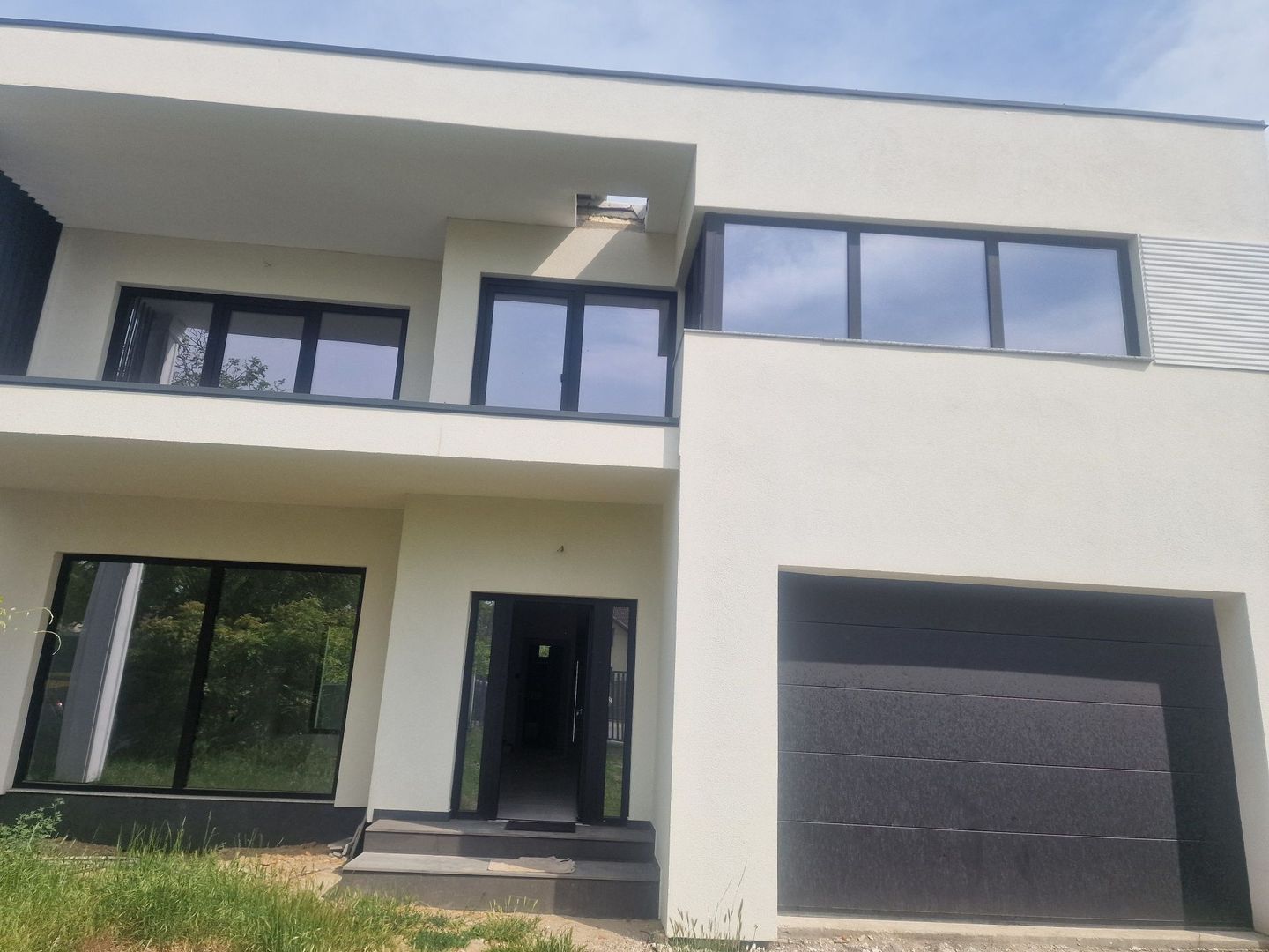 BRASADAS vinde casa P+1 in zona Micro 17. - Poză 1