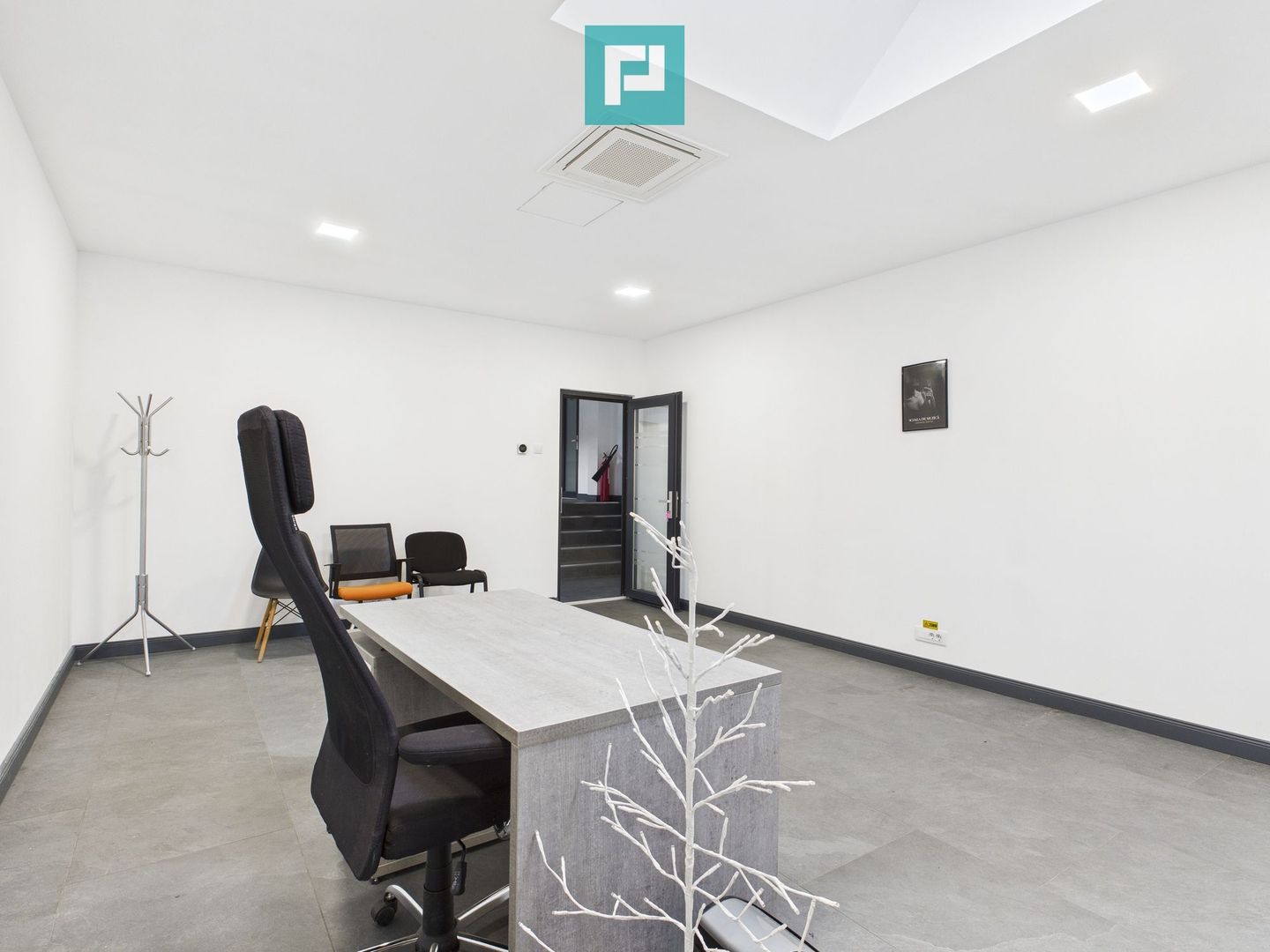 Spații Birouri Noi 2025, Nufărul, Parcare - Poză 1