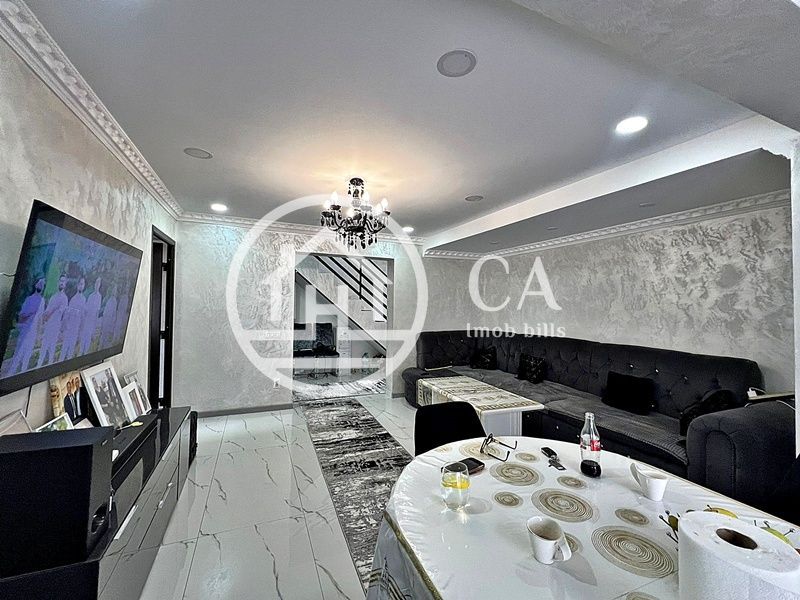 Casă de vânzare cu 4 camere în Cartierul Tineretului, Oradea - Poză 2