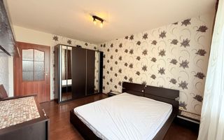 Apartament cu 3 camere decomandate / etaj intermediar - Poză 10