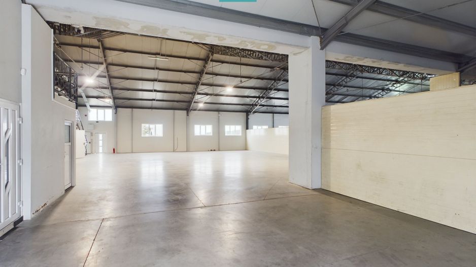 Hală cu birouri și platformă betonată de 2.500 mp - Poză 3