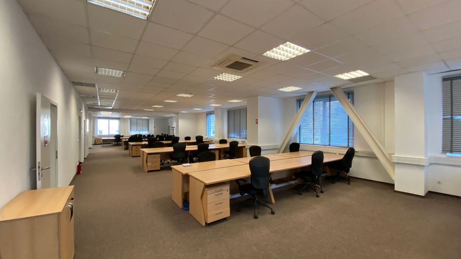 Cladire de  birouri - zona COMPLEX - Poză 3