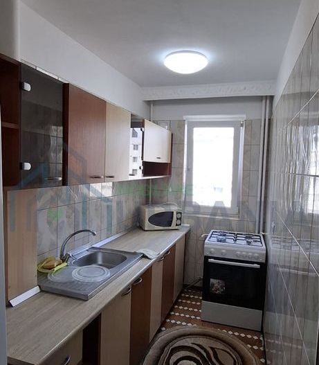 Apartament decomandat de închiriat, Iași - Podu Roș, la 2 minute de Palas - Poză 4