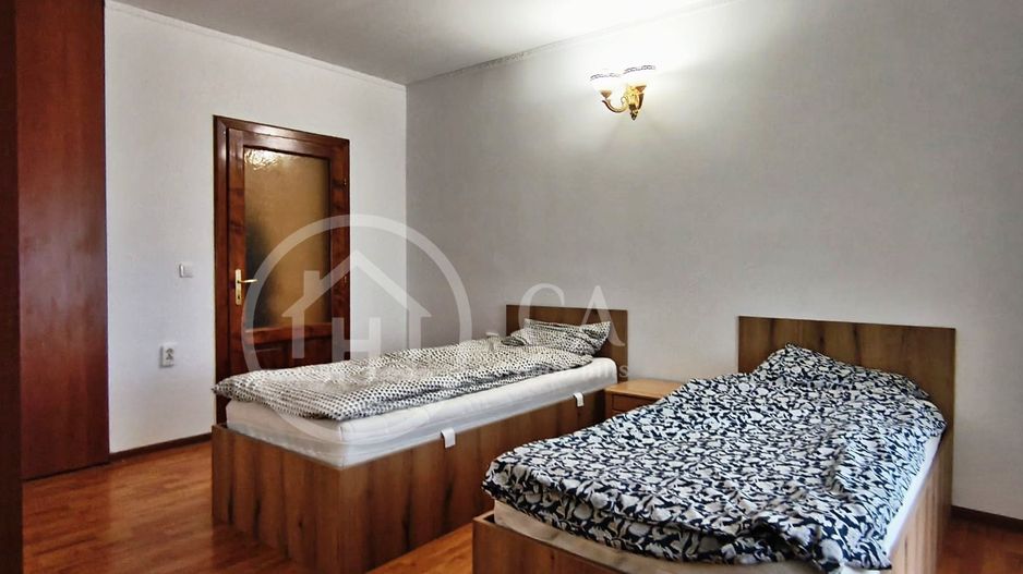 Casa de închiriat cu 6 camere în Cartierul Oncea, Oradea - Poză 8