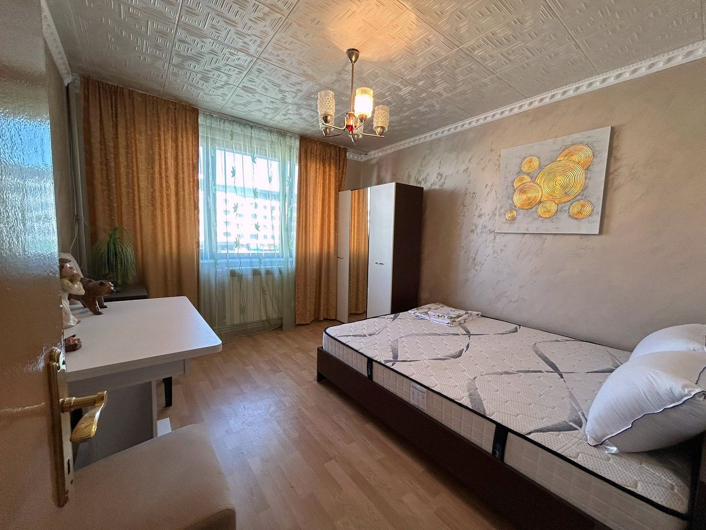 Apartament cu 3 camere  | 55 mp | Centru  |  Comison 0 - Poză 4