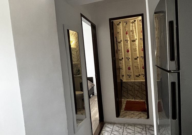 Apartament modern în Drumul Taberei – bloc reabilitat, finisaje noi - Poză 5