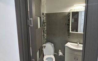 Închiriez garsonieră modernă, Mall Vitan, spațioasă, decomandată - Poză 6