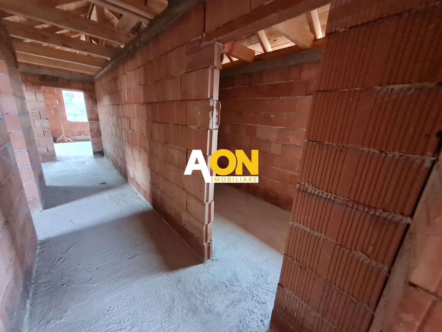 Casa 4 Camere la Rosu, 386 mp, Alba-Micesti - Poză 13