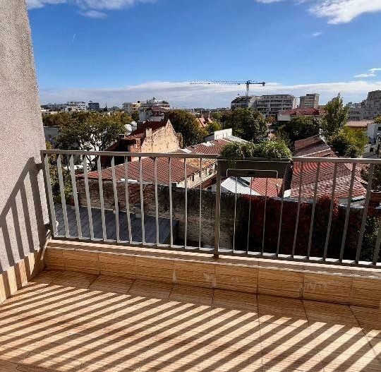 APARTAMENT SPATIOS SI LUMINOS ZONA STEFAN CEL MARE - Poză 12