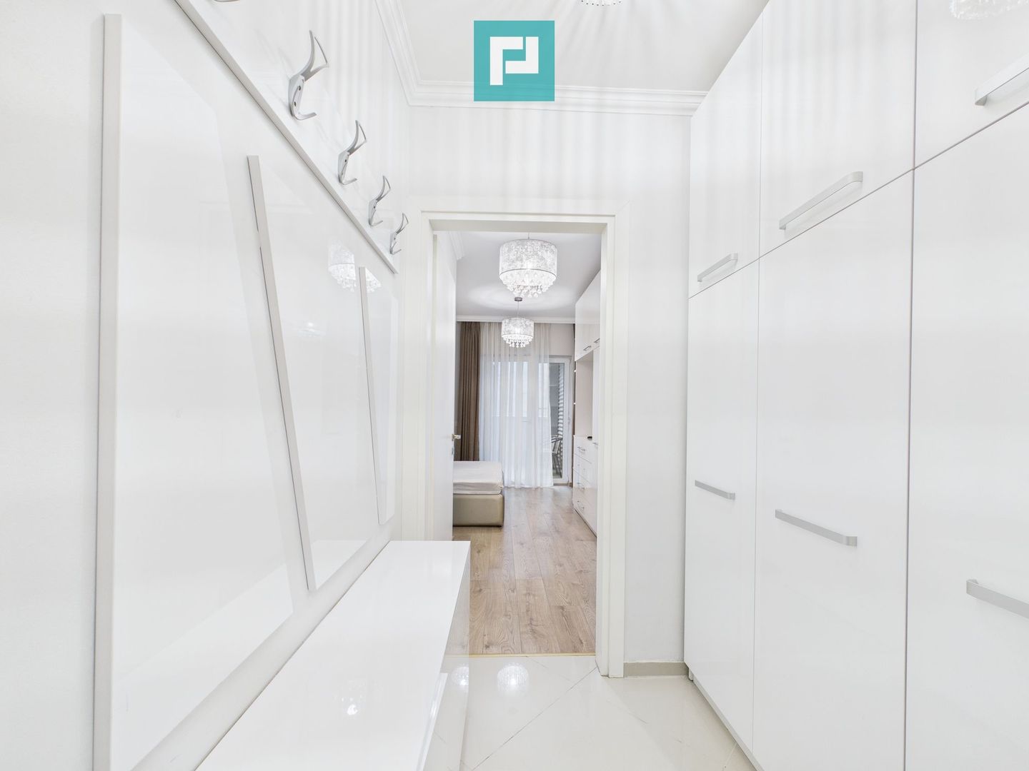 Apartament cu 3 camere și gradină - Poză 13