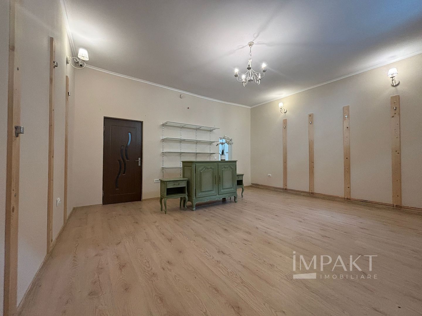 Spațiu de 60 mp, situat într-o locație ultracentrală - Poză 1