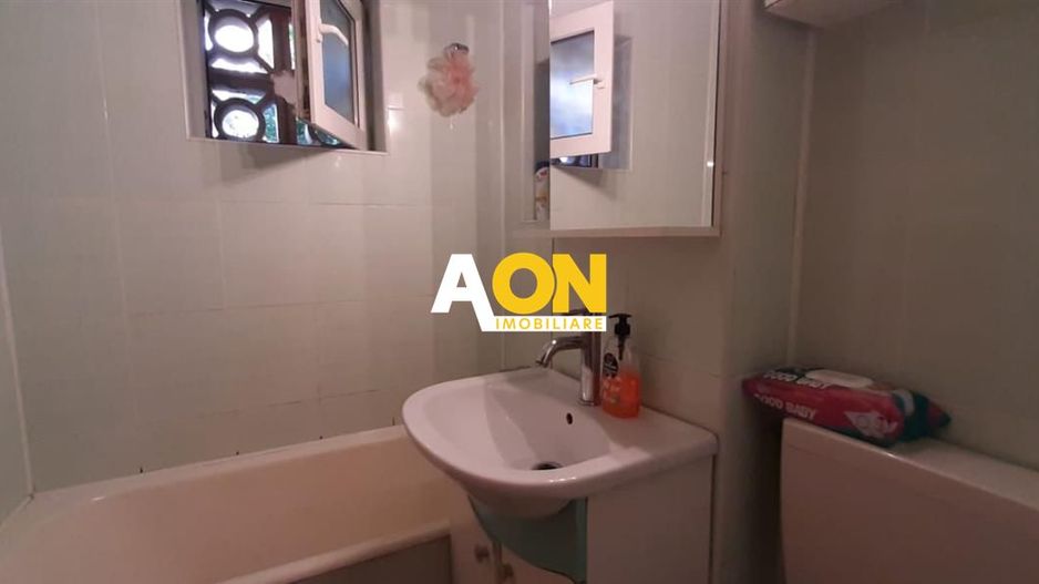 Apartament 3 camere, etaj 1, Cetate - Poză 5