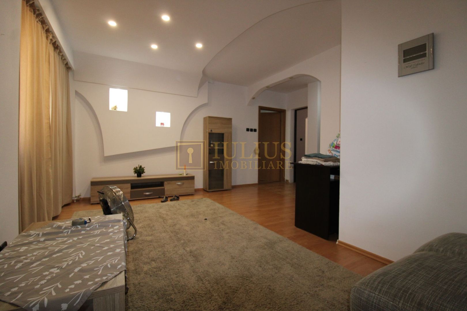 3 camere, etaj 1, centrala - Complex Studențesc - Poză 2