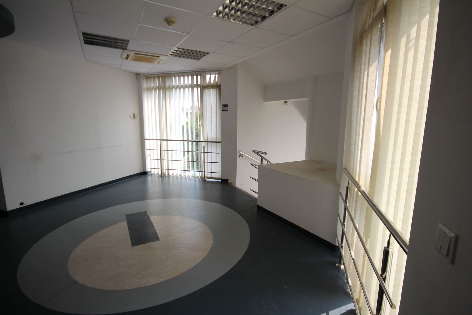 Cladire de birouri, SAD, parcare proprie, clinica medicala - Poză 4