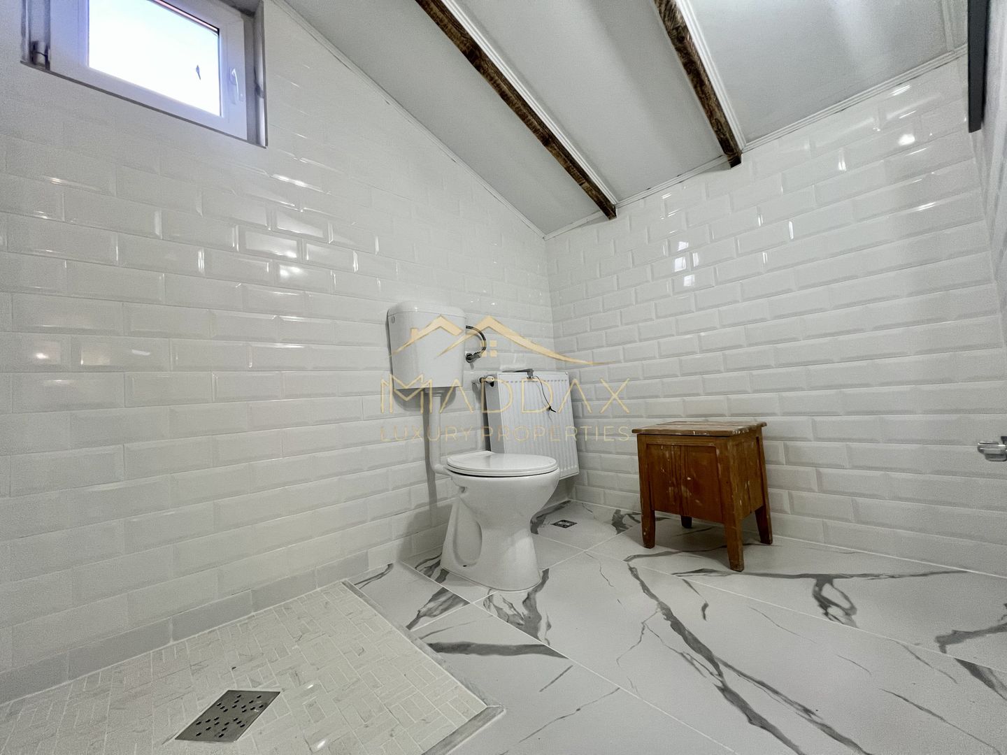 Casa **8 camere** // Domenii - Poză 46