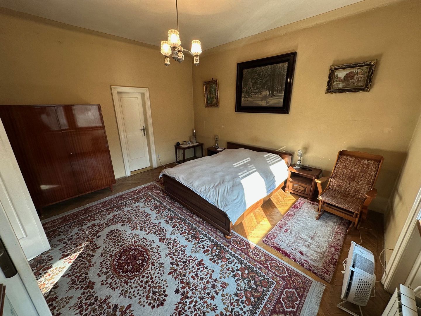 Casa in zona CENTRALA -  Take Ionescu - Poză 12