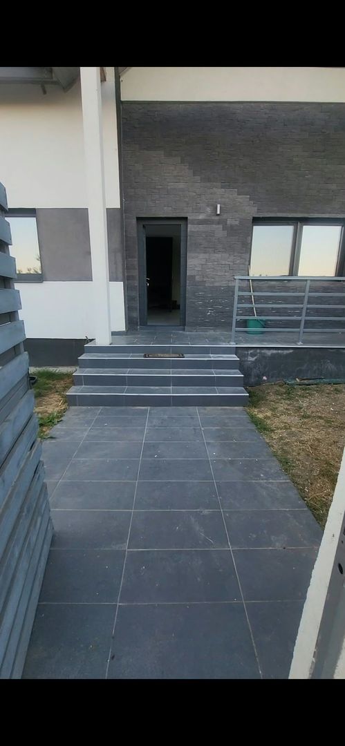 Casa Mogosoaia, constructie noua, 3 bai, zona in dezvoltare, vecini civilizati - Poză 23