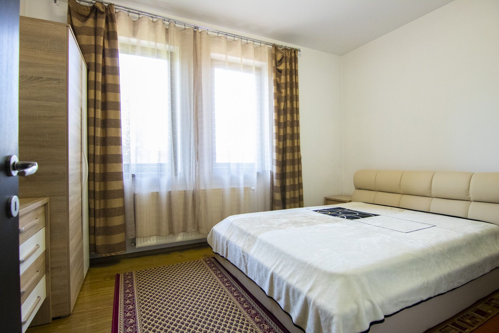 Casă / Vilă, 5 camere, teren 690 Mp., Prelungirea Ghencea - Maracineni - Poză 28