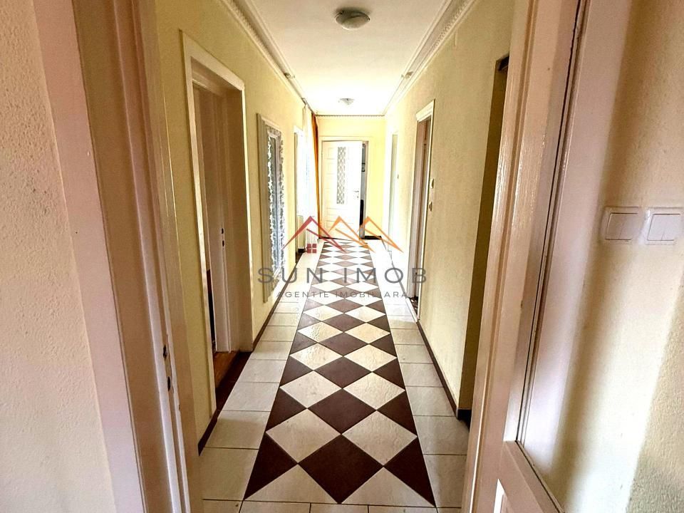 Vila 7 camere, an 1984, garaj, terasa, teren 604 m2, Poiana Campina,PH - Poză 7