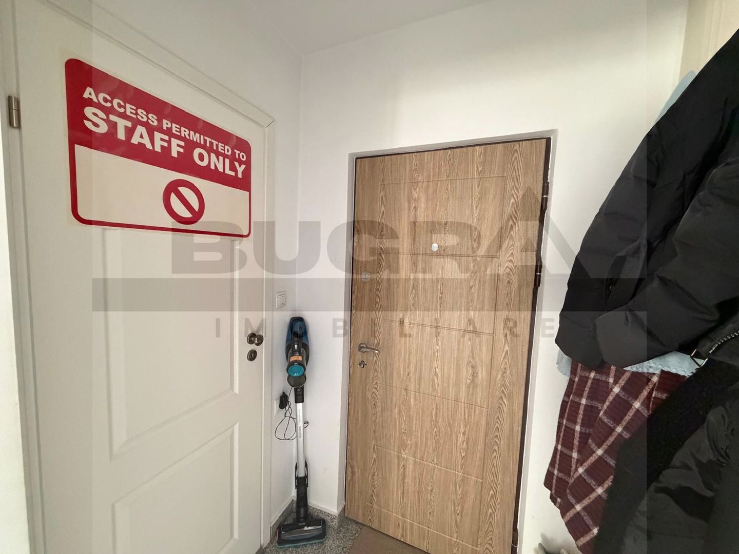 Apartament de 3 camere, decomandat, 70mp, parcare, zona Iulius Mall - Poză 10