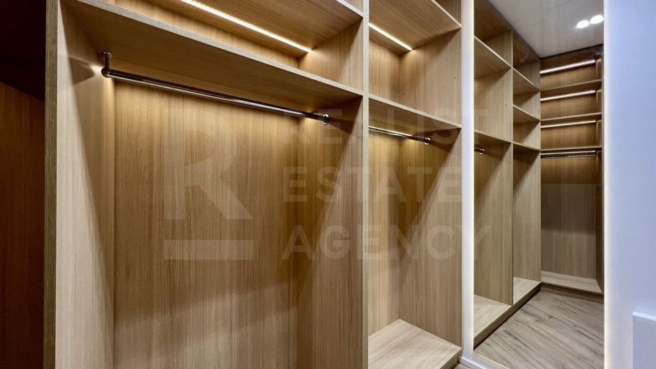 Vânzare, apartament, 2 dormitoare + living, strada Moara Roșie, Centru - Poză 4