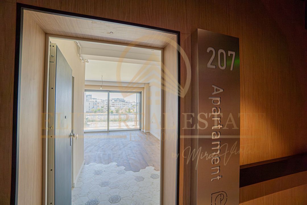 Mamaia Nord - Vânzare studio la cheie pe partea cu marea. - Poză 2