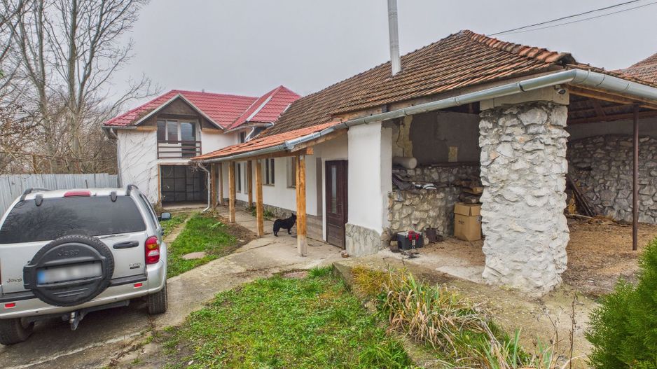 Casă 6 Camere și Teren 1321mp în Com. Lunca, Bihor - Poză 2
