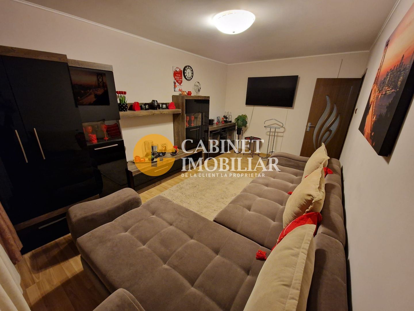 3 Camere Decomandat - Etaj 1 - Zona Alexandru / Familial - Poză 2