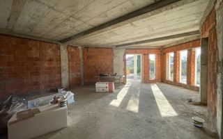 Casă individuală cu 6 camere și teren generos de 735mp |Moșnița Veche| - Poză 3