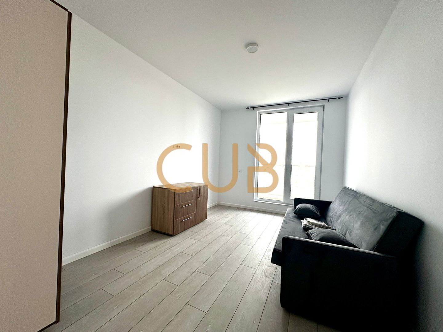 2cam mobilat+utilat | bloc nou,centrala, parcare,lift | Giroc - IQ - Poză 3