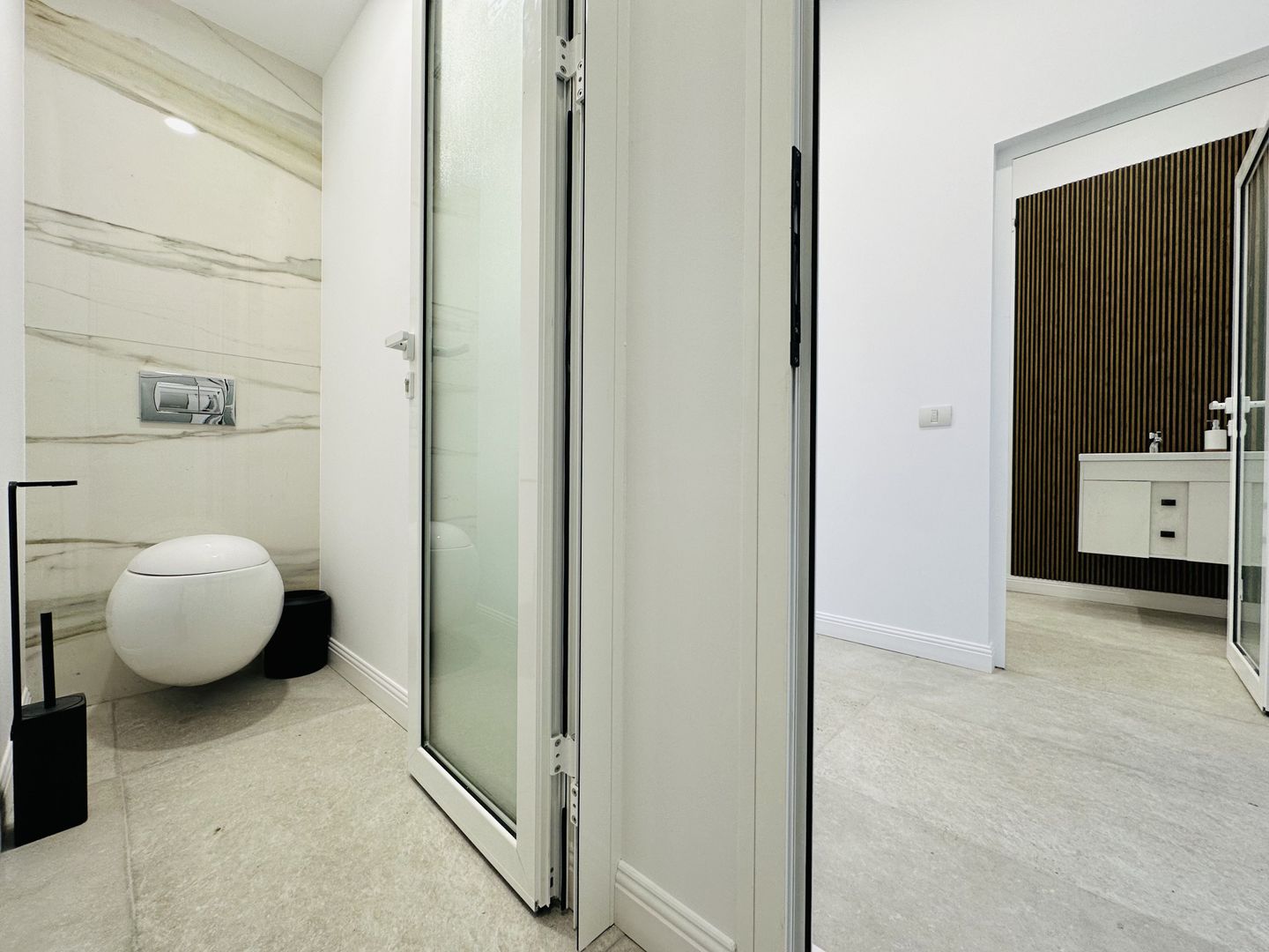 Oferta Inchiriata -Cladire Birouri Clasa A - Renovata integral | 276 mp | Com 0% - Poză 4