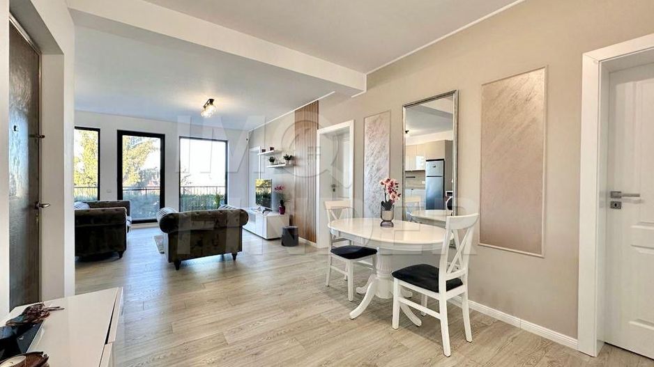 Inchiriere apartament 3 camere situat in vila privata, zona UMF - Poză 6