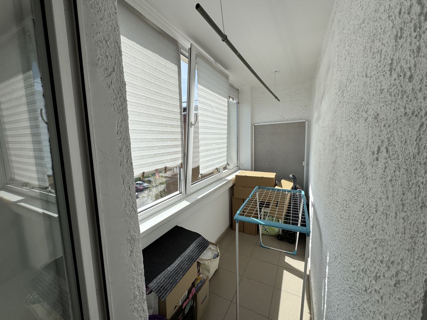 Apartament decomandat cu 3 camere in Florilor, strada Crinului - Poză 14