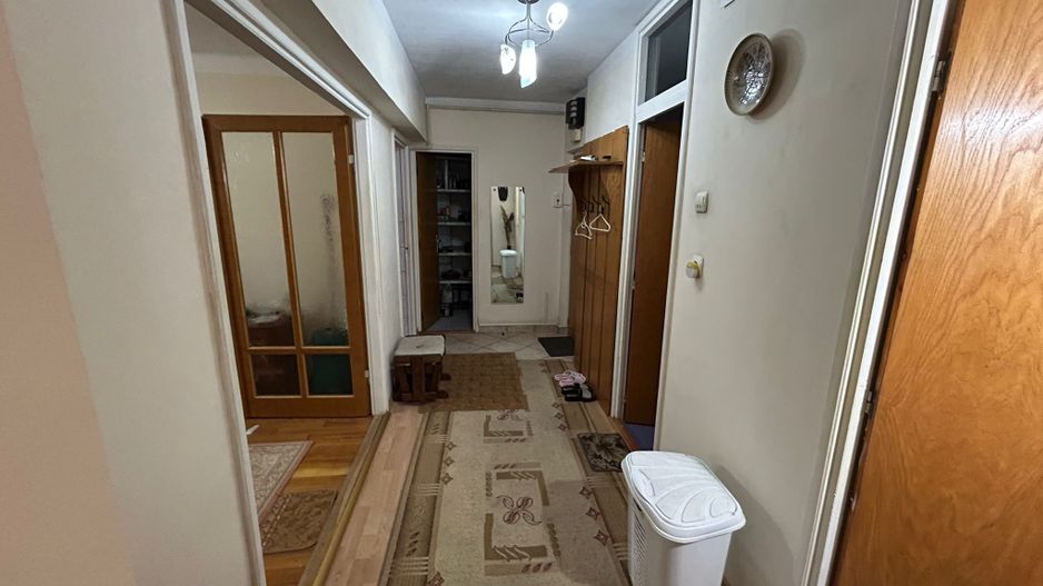 Apartament 3 camere, etaj 1 - zona Centru - Poză 10