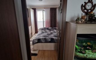 Apartament complet mobilat, cu 2 balcoane termopan. Parcare și boxă. - Poză 4