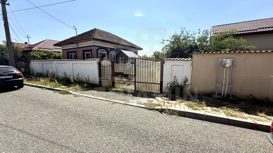 Teren Intravilan - 708mp - toate utilitatiile - Popoveni - Poză 1