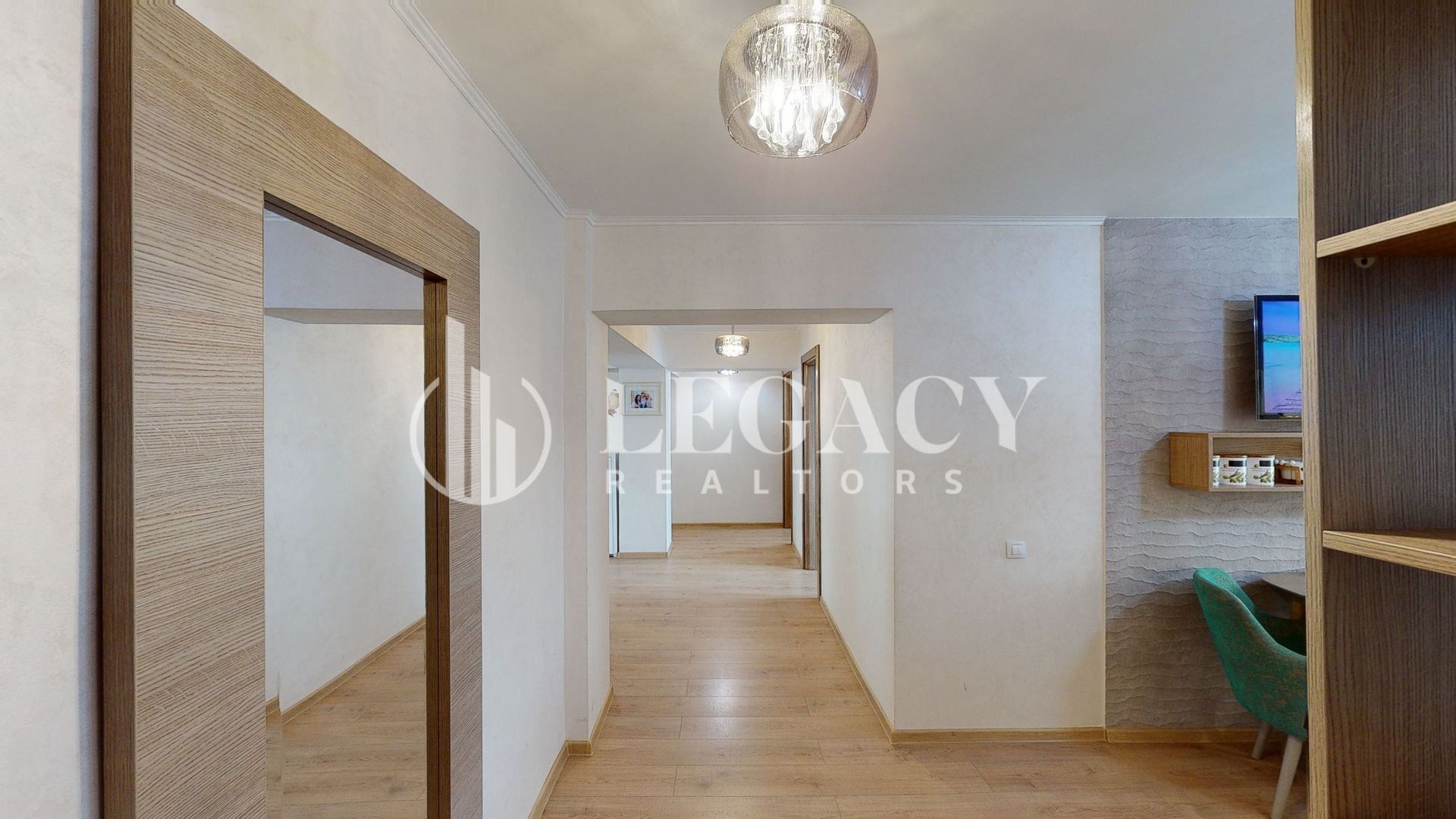 Apartament 4 camere ultracentral, ideal pentru familie, str. Cuza Vodă - Poză 1